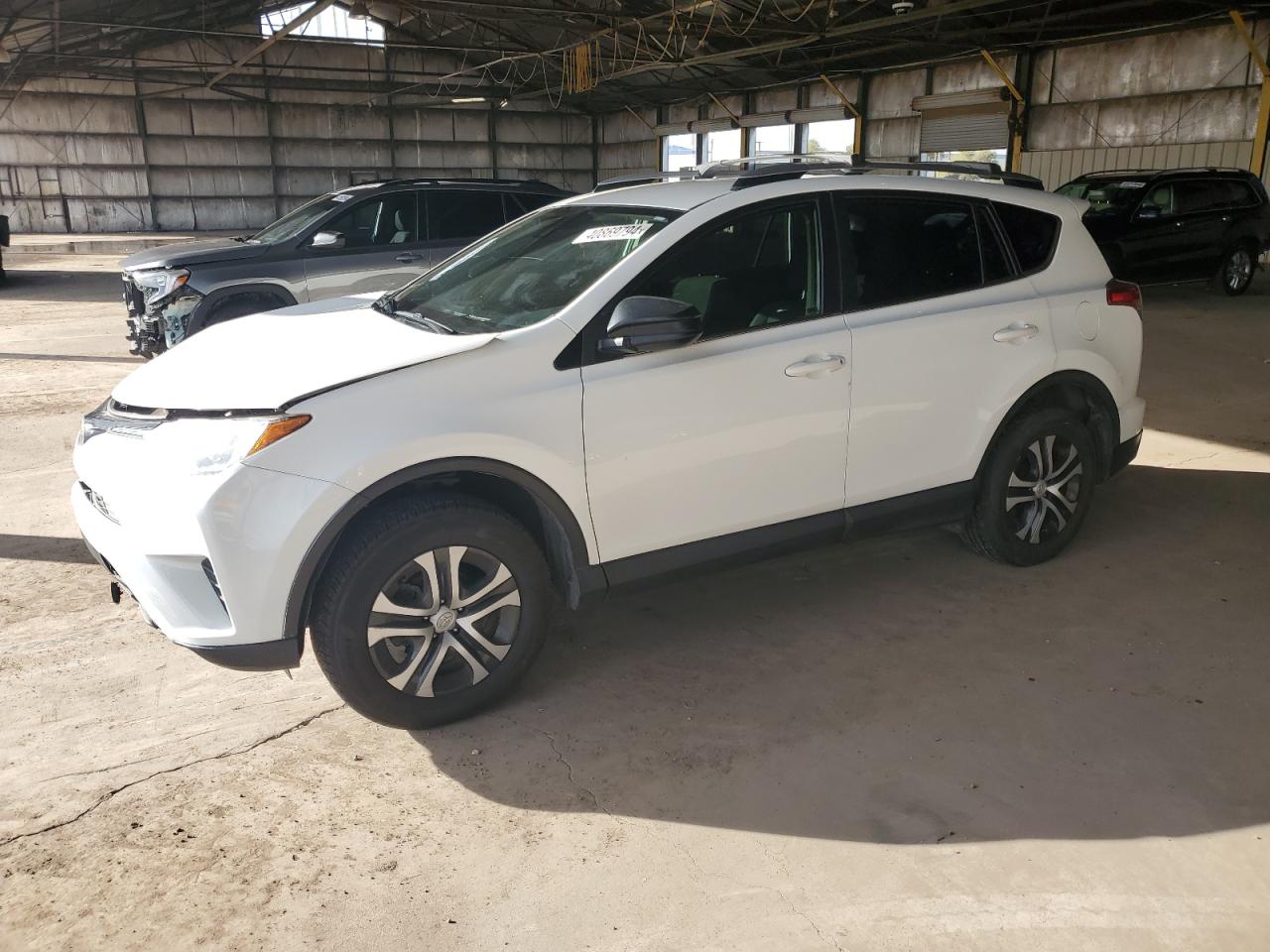 TOYOTA RAV 4 2017 jtmzfrev0hj712237