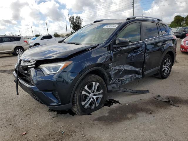 TOYOTA RAV4 LE 2017 jtmzfrev0hj715610