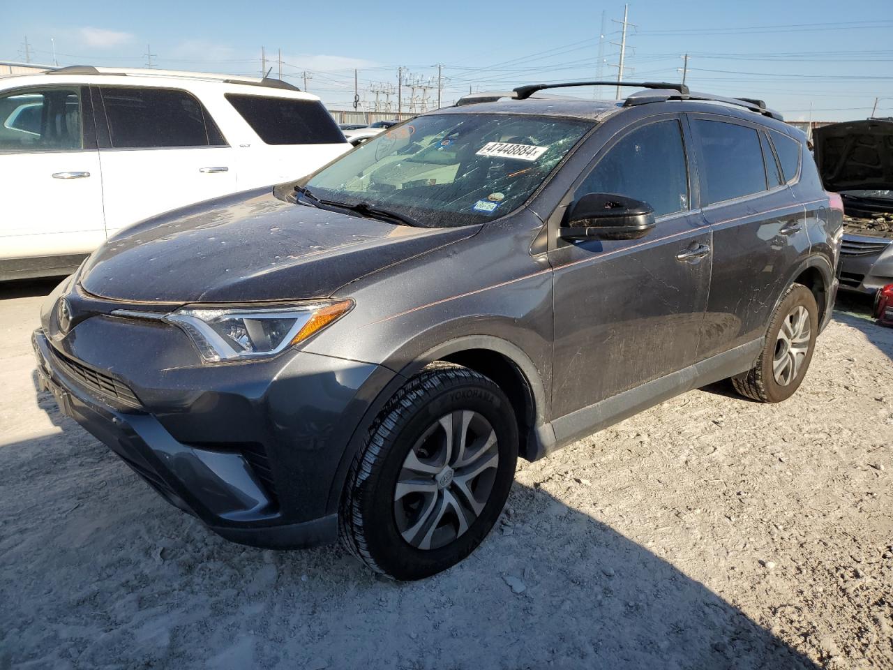 TOYOTA RAV 4 2017 jtmzfrev1hd108534