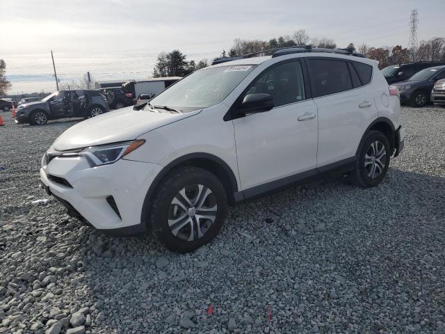 TOYOTA RAV4 LE 2017 jtmzfrev1hj128686