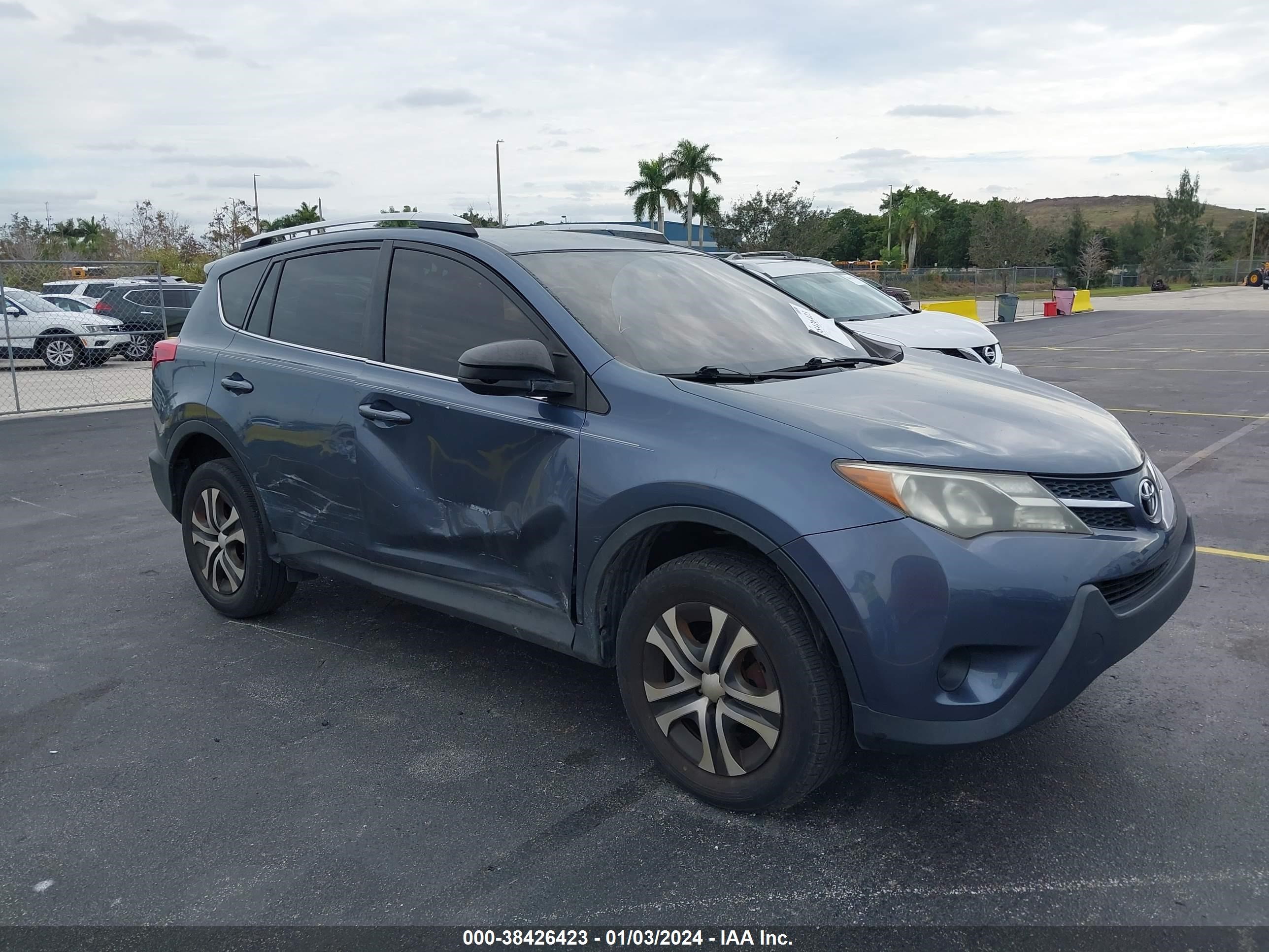 TOYOTA RAV 4 2014 jtmzfrev2ed031233