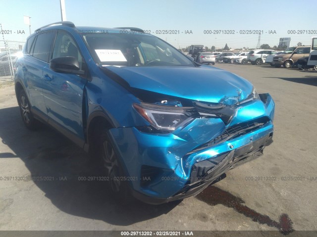 TOYOTA RAV4 2017 jtmzfrev3hj135915