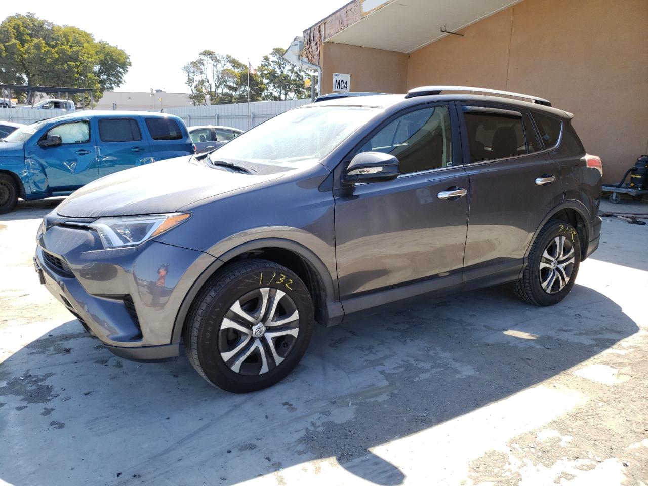 TOYOTA RAV 4 2017 jtmzfrev3hj706643