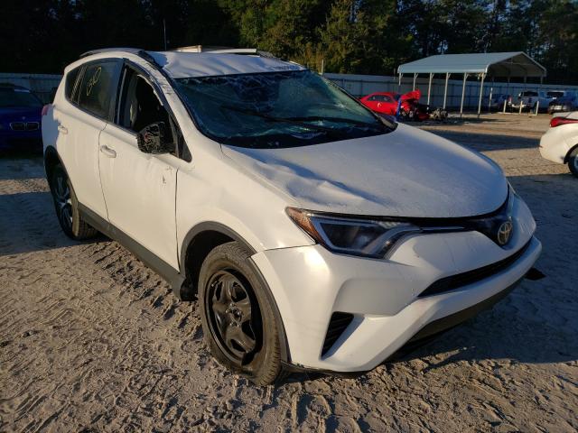 TOYOTA RAV4 LE 2017 jtmzfrev3hj714645