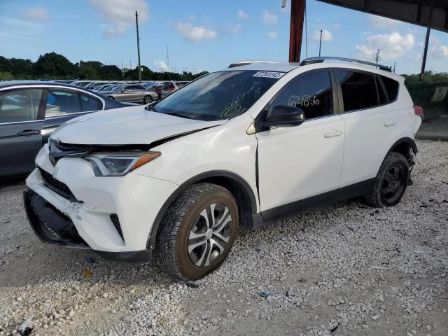 TOYOTA RAV4 LE 2017 jtmzfrev4hj703363