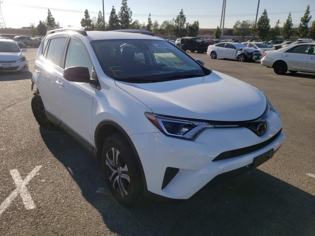 TOYOTA RAV4 LE 2018 jtmzfrev4jj190461