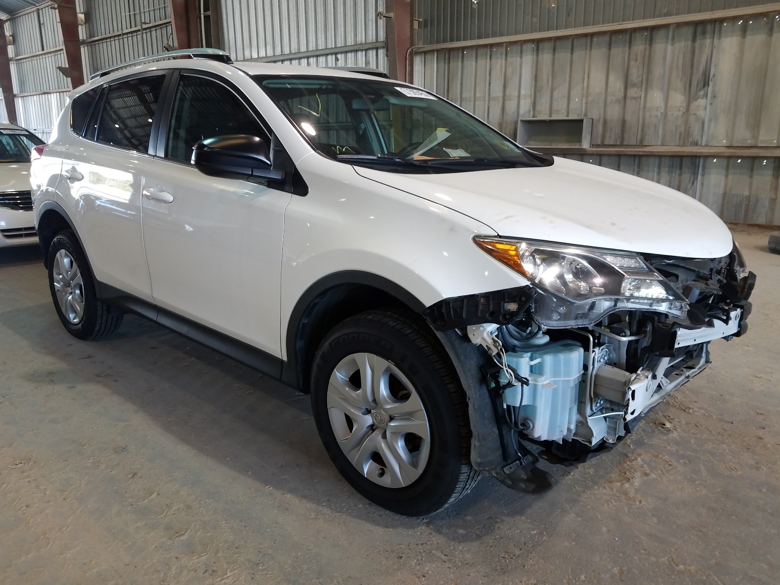 TOYOTA RAV4 LE 2015 jtmzfrev5fj051592