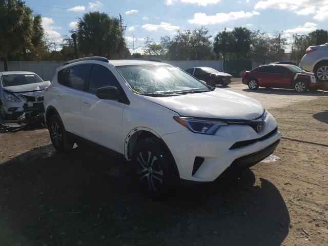 TOYOTA RAV4 LE 2017 jtmzfrev6hj706779