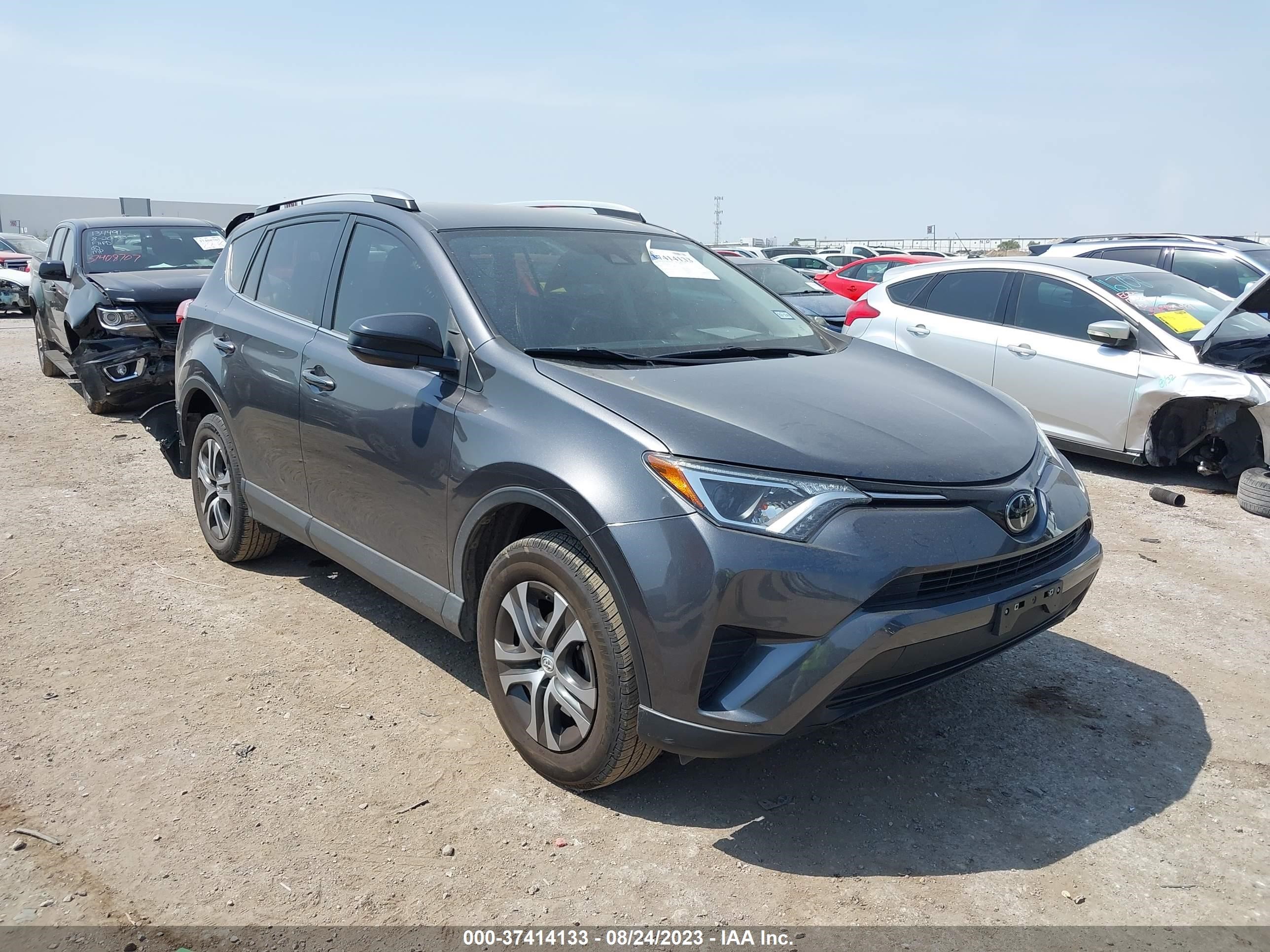 TOYOTA RAV 4 2017 jtmzfrev7hj129552