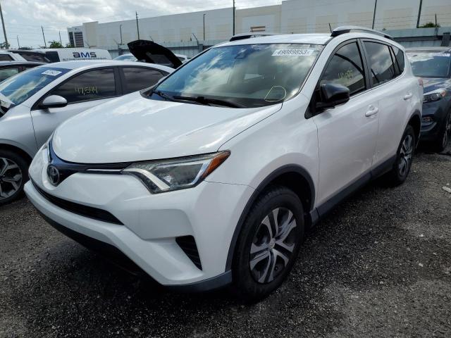 TOYOTA RAV4 LE 2017 jtmzfrev8hj702703