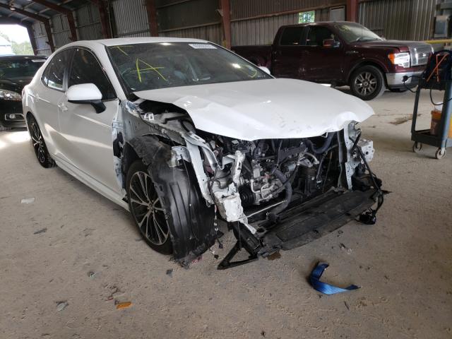 TOYOTA CAMRY L 2018 jtnb11hk0j3070160