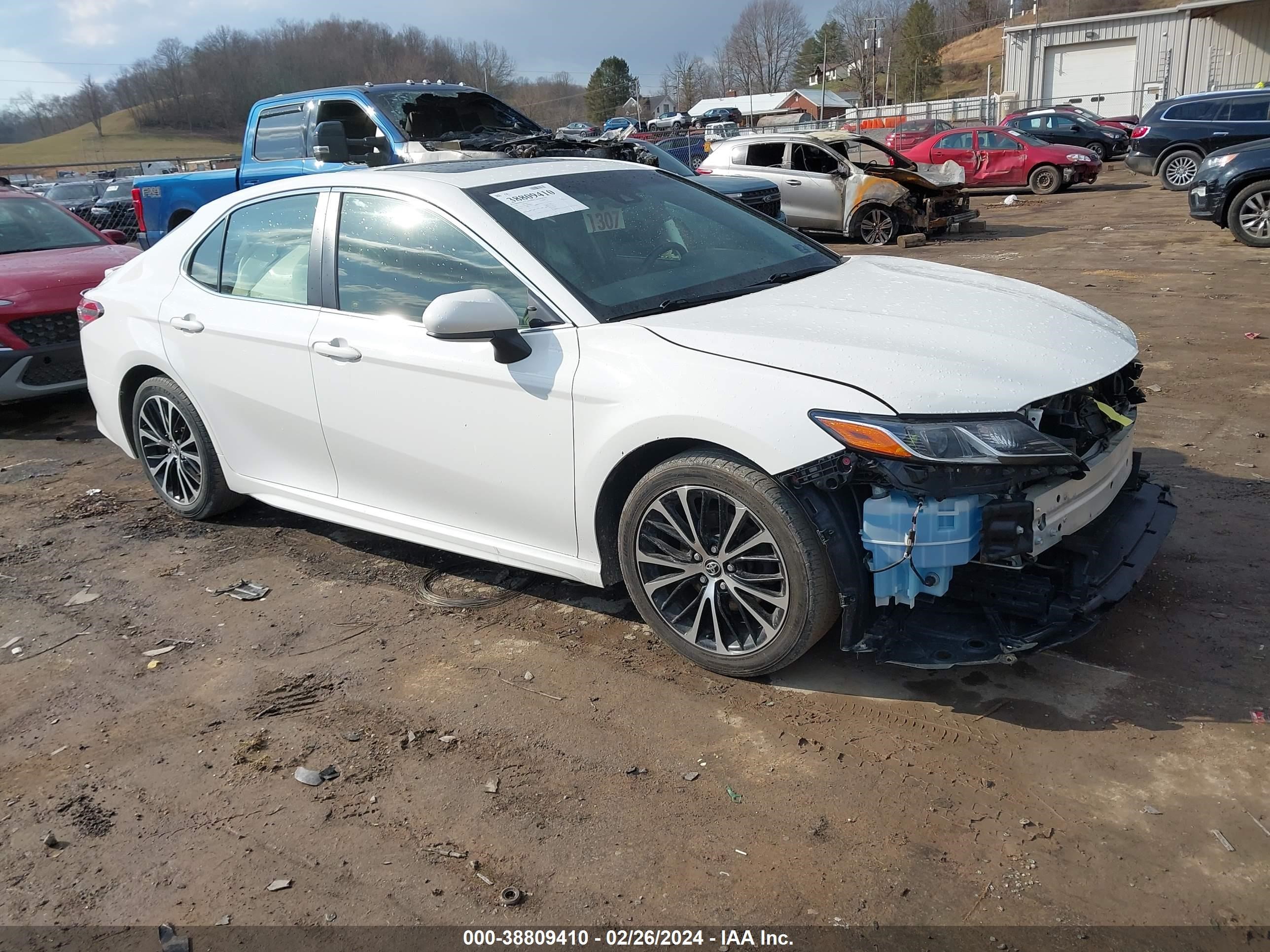 TOYOTA CAMRY 2018 jtnb11hk2j3005021