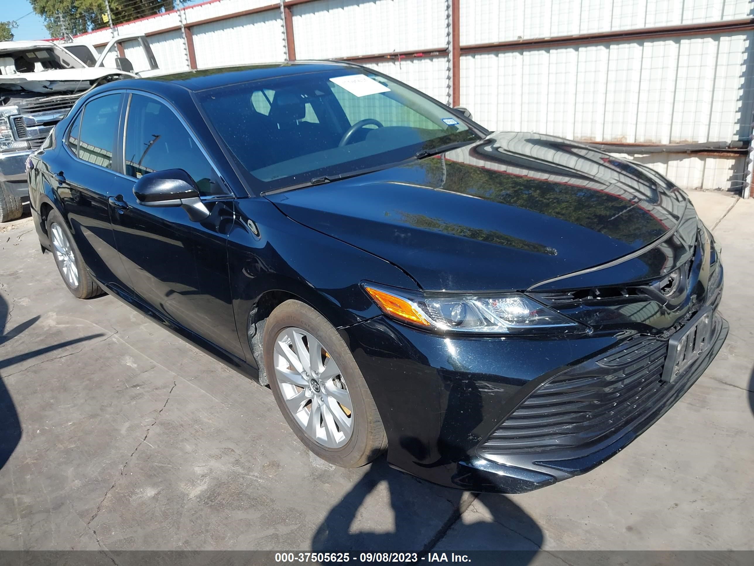 TOYOTA CAMRY 2018 jtnb11hk4j3002671