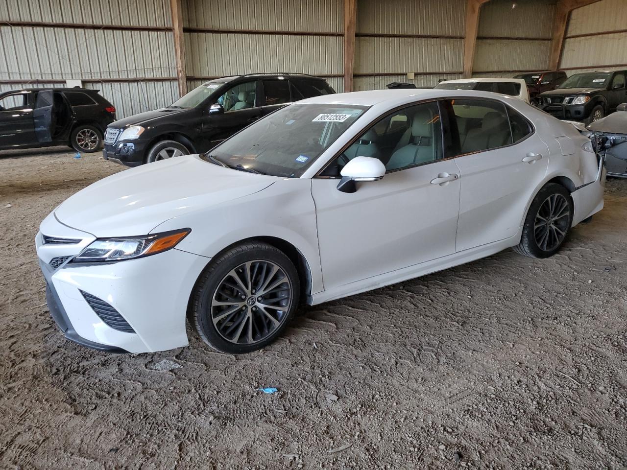 TOYOTA CAMRY 2018 jtnb11hk4j3031541