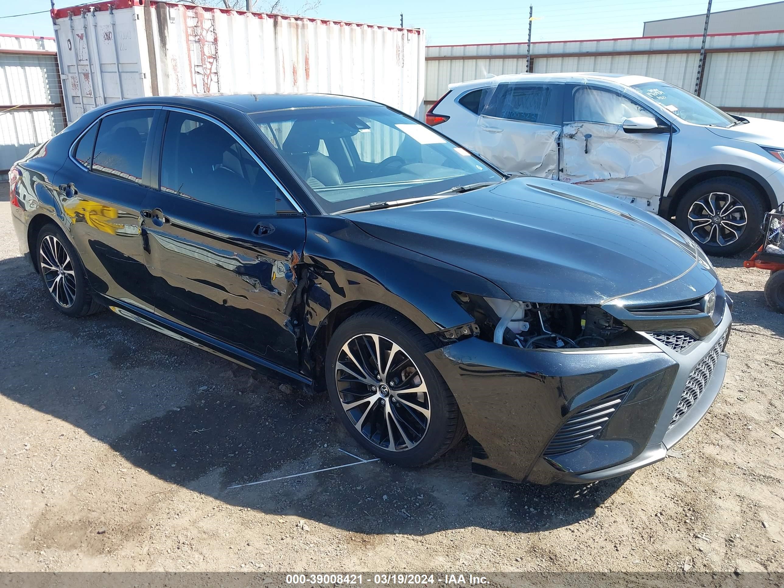 TOYOTA CAMRY 2018 jtnb11hk6j3007967