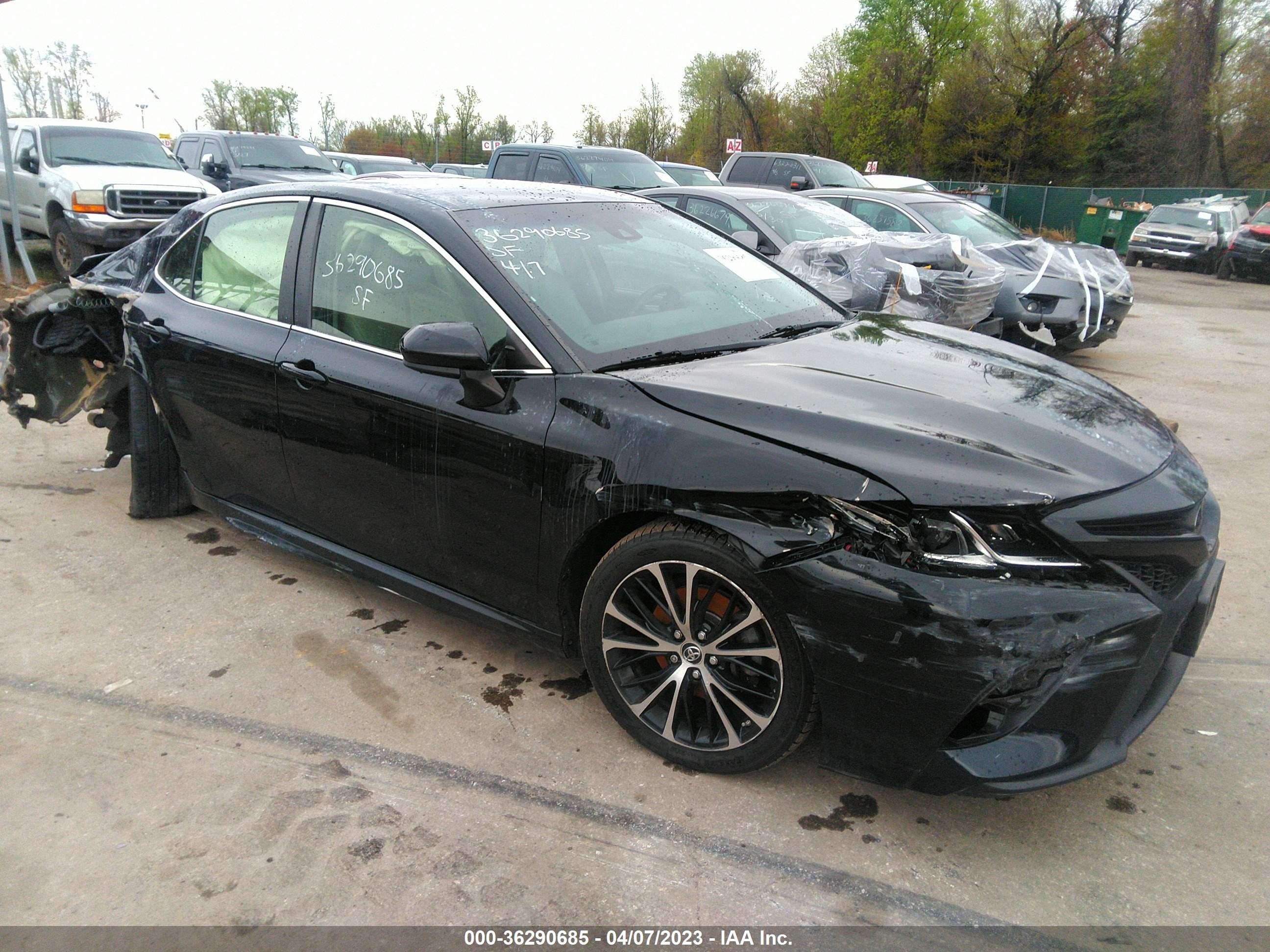 TOYOTA CAMRY 2018 jtnb11hk7j3046132