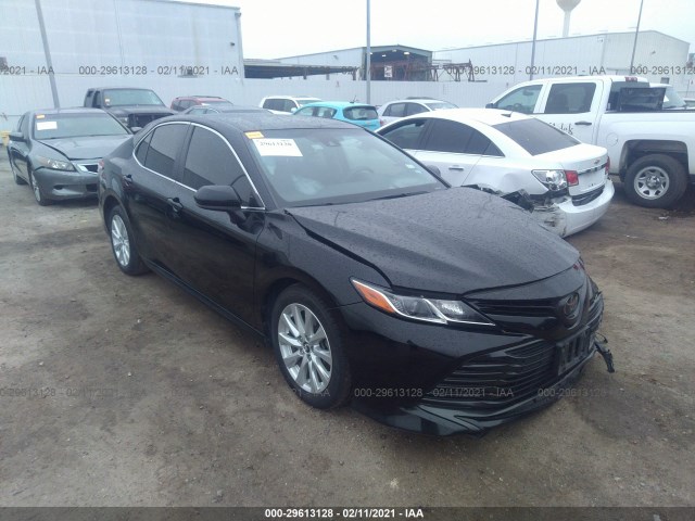 TOYOTA CAMRY 2018 jtnb11hk7j3048026