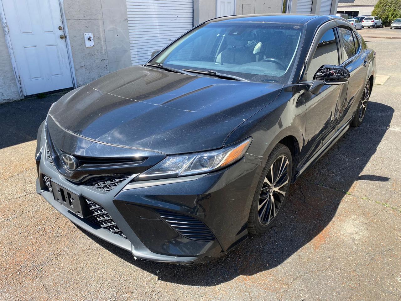 TOYOTA CAMRY 2018 jtnb11hk8j3051016