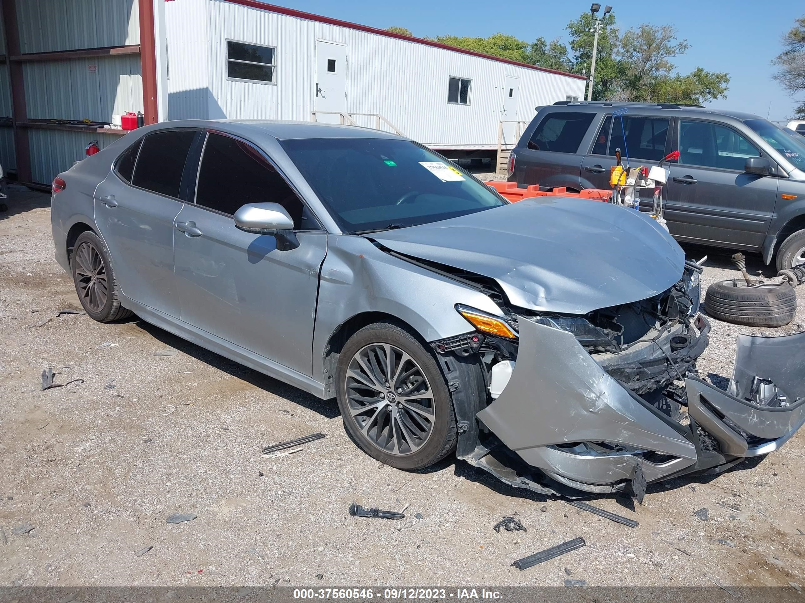 TOYOTA CAMRY 2018 jtnb11hk9j3032362