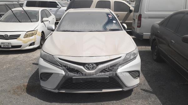 TOYOTA CAMRY 2018 jtnbz4hk1j3001276