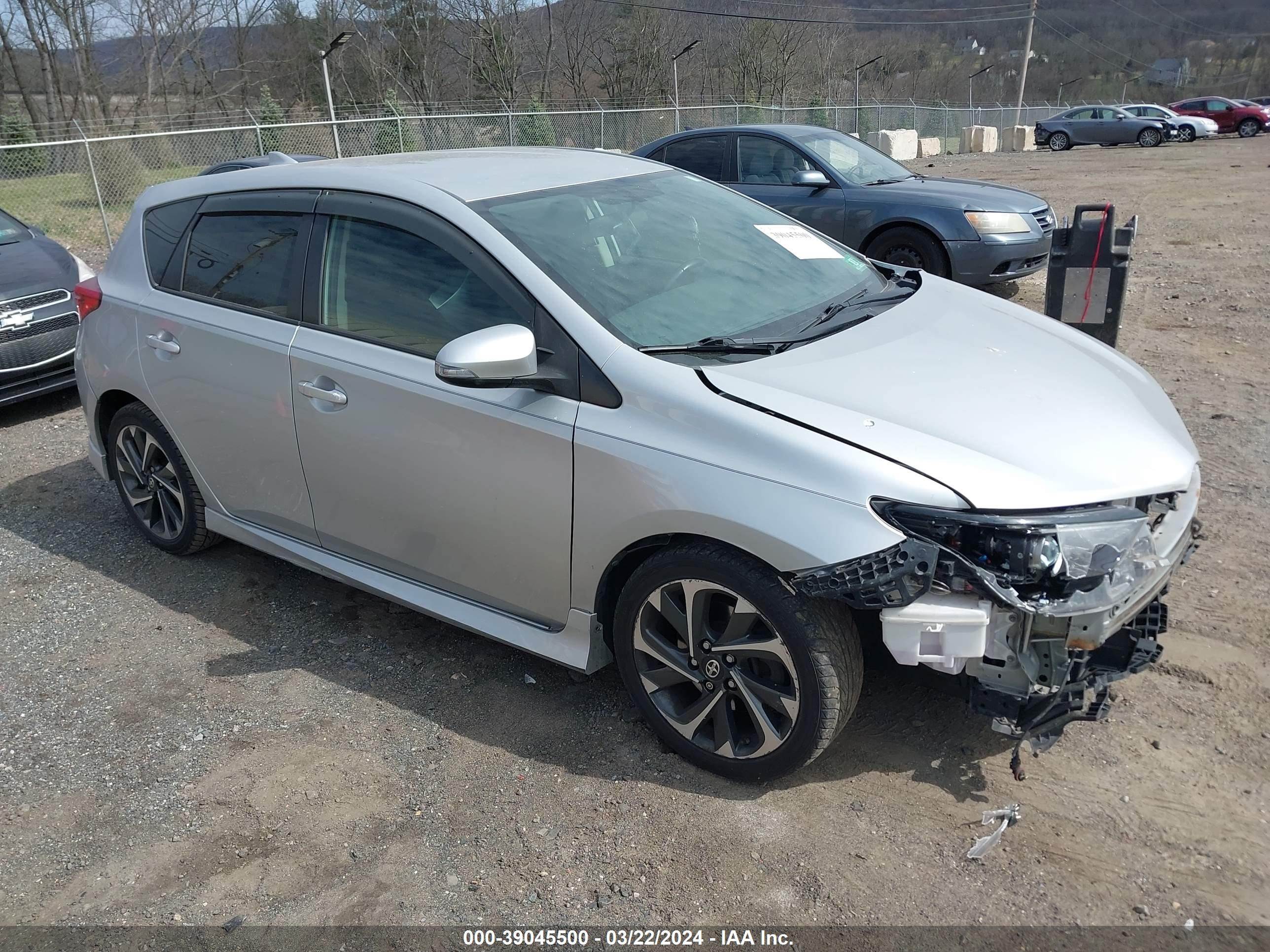 SCION IM 2016 jtnkarje1gj512371