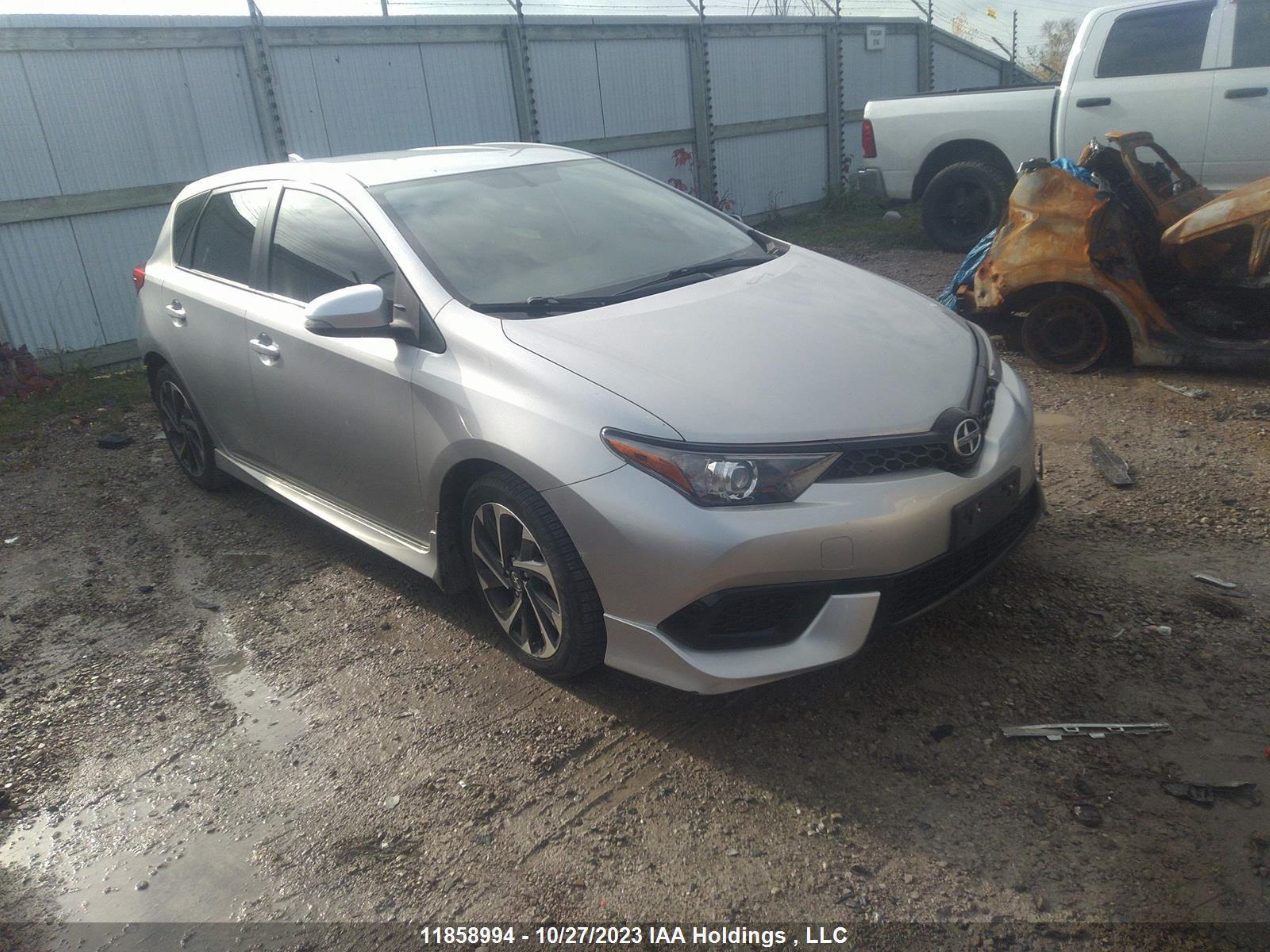 SCION IM 2016 jtnkarje8gj519253