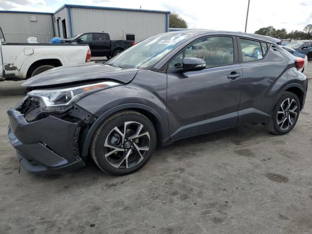 TOYOTA C-HR XLE 2019 jtnkhmbx1k1036131