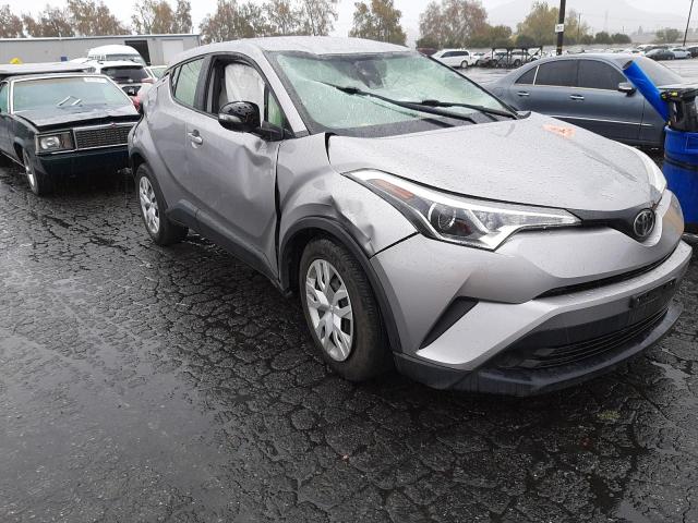 TOYOTA C-HR XLE 2019 jtnkhmbx1k1037084