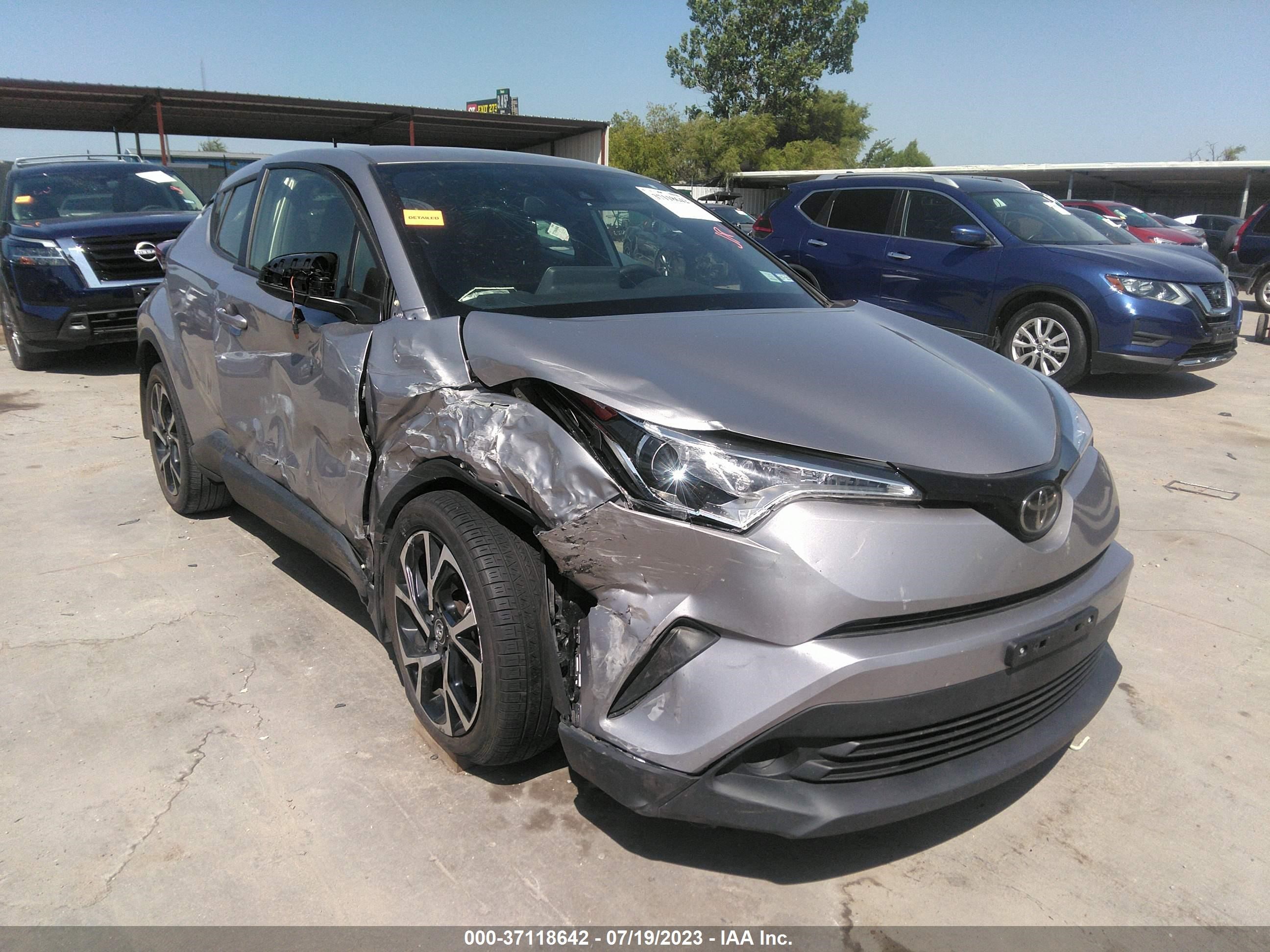 TOYOTA C-HR 2019 jtnkhmbx5k1057239