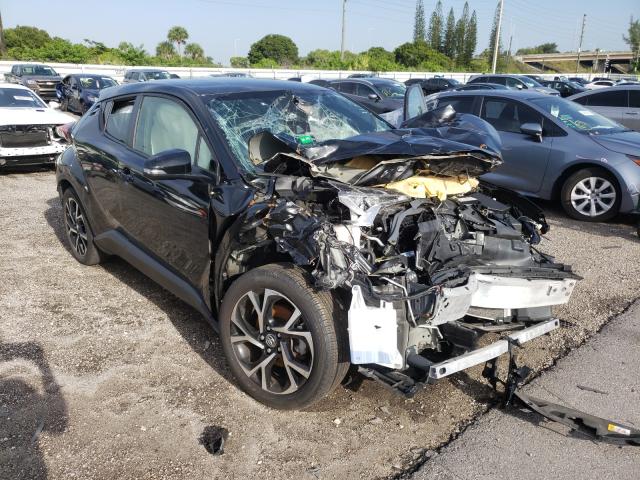 TOYOTA C-HR XLE 2019 jtnkhmbx7k1057615