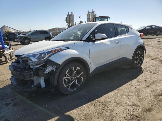 TOYOTA C-HR XLE 2019 jtnkhmbx8k1052102