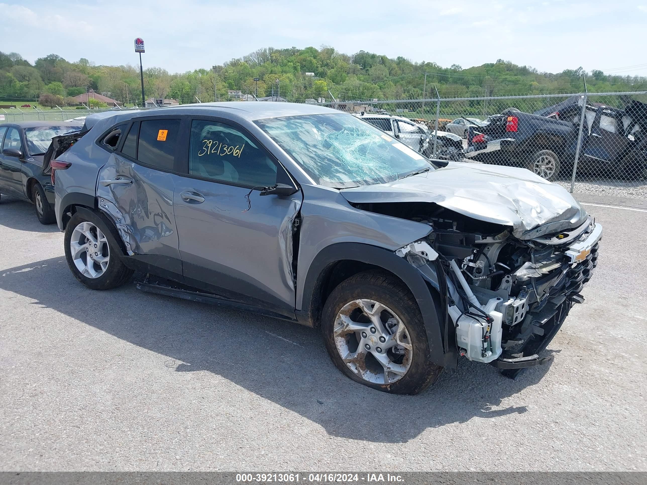 CHEVROLET TRAX 2024 kl77lfe27rc132782