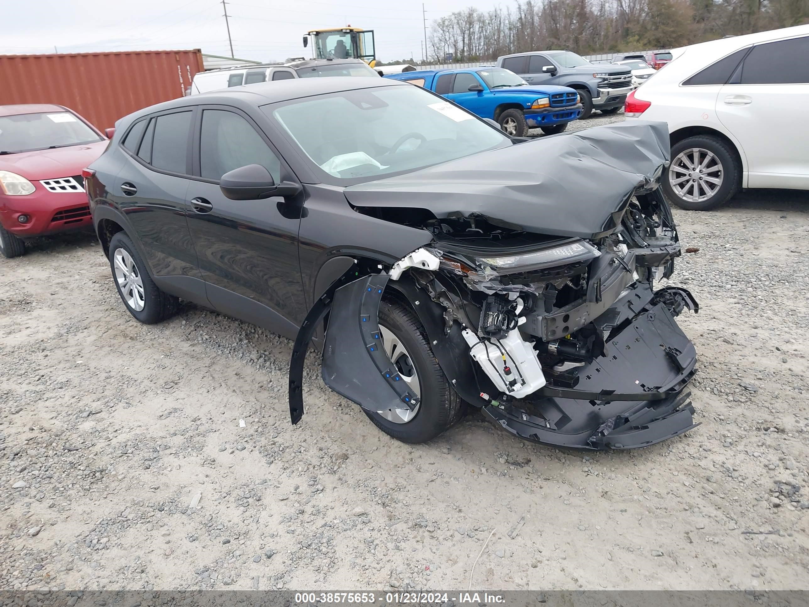 CHEVROLET TRAX 2024 kl77lfe28rc105834