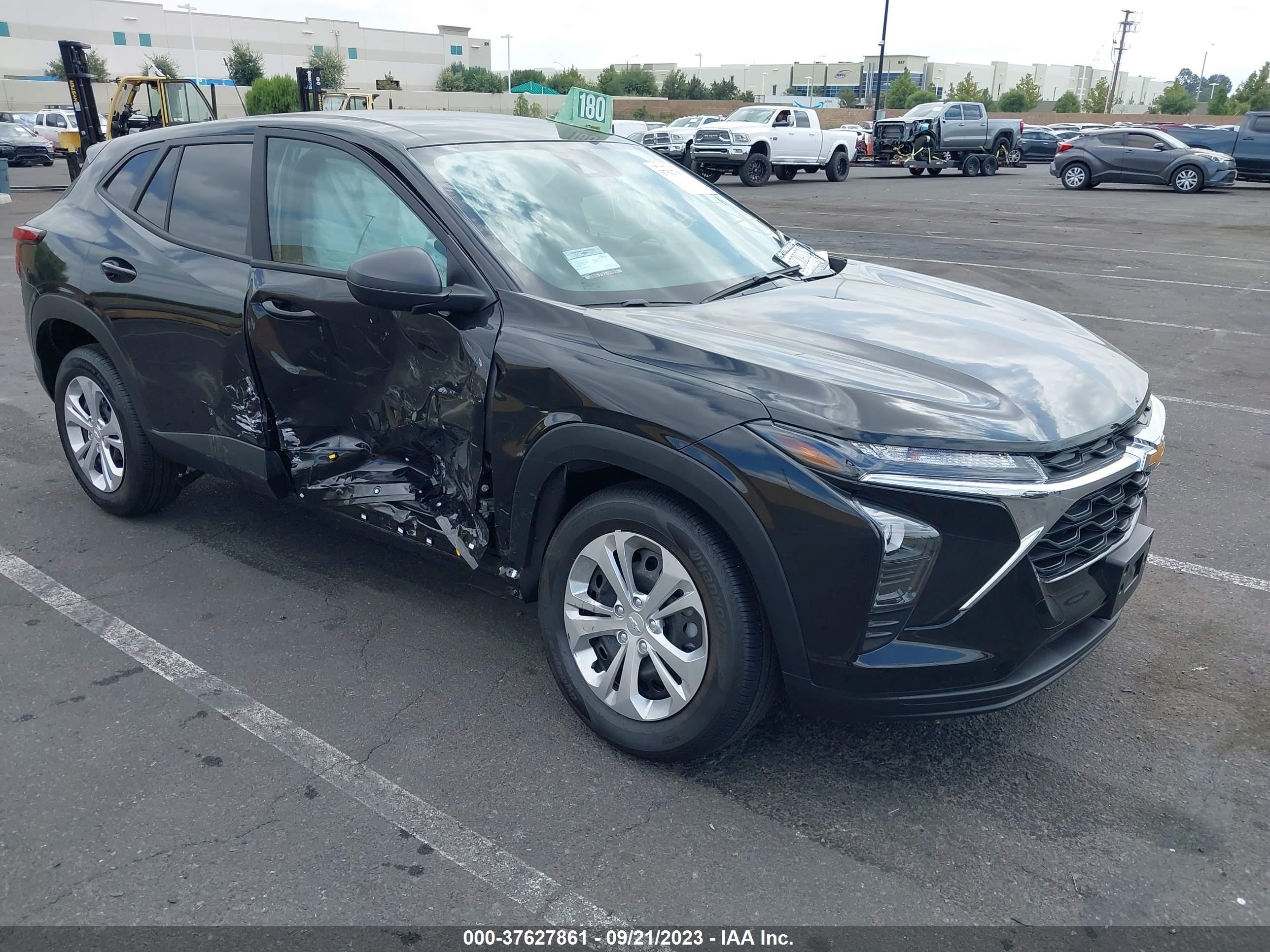 CHEVROLET TRAX 2024 kl77lfe29rc047748