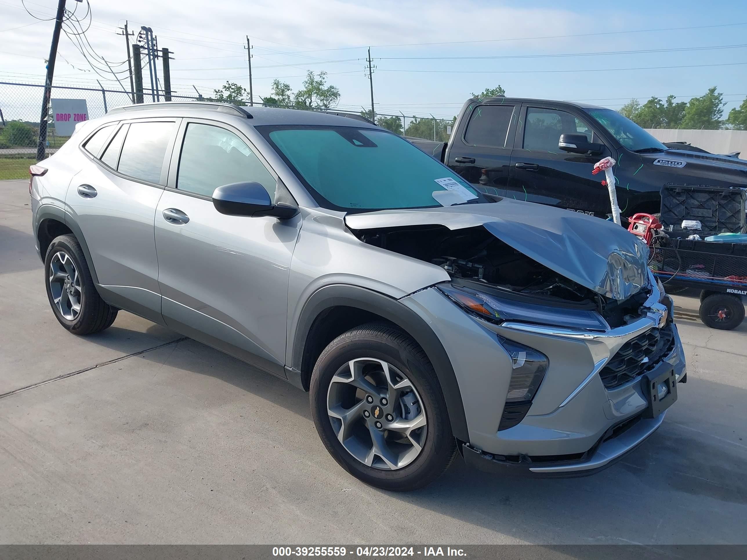 CHEVROLET TRAX 2024 kl77lhe22rc124164