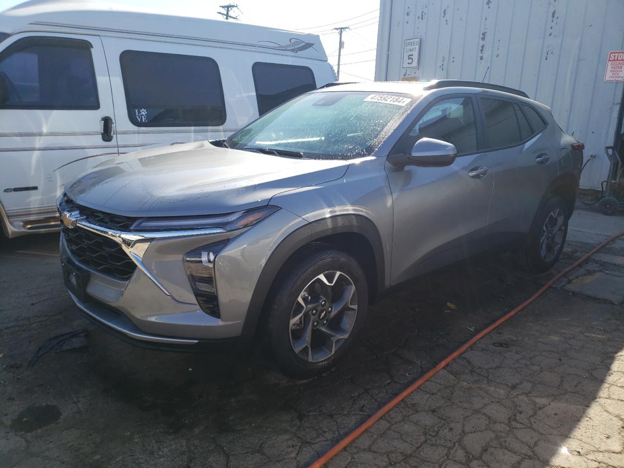 CHEVROLET TRAX 2024 kl77lhe23rc027006