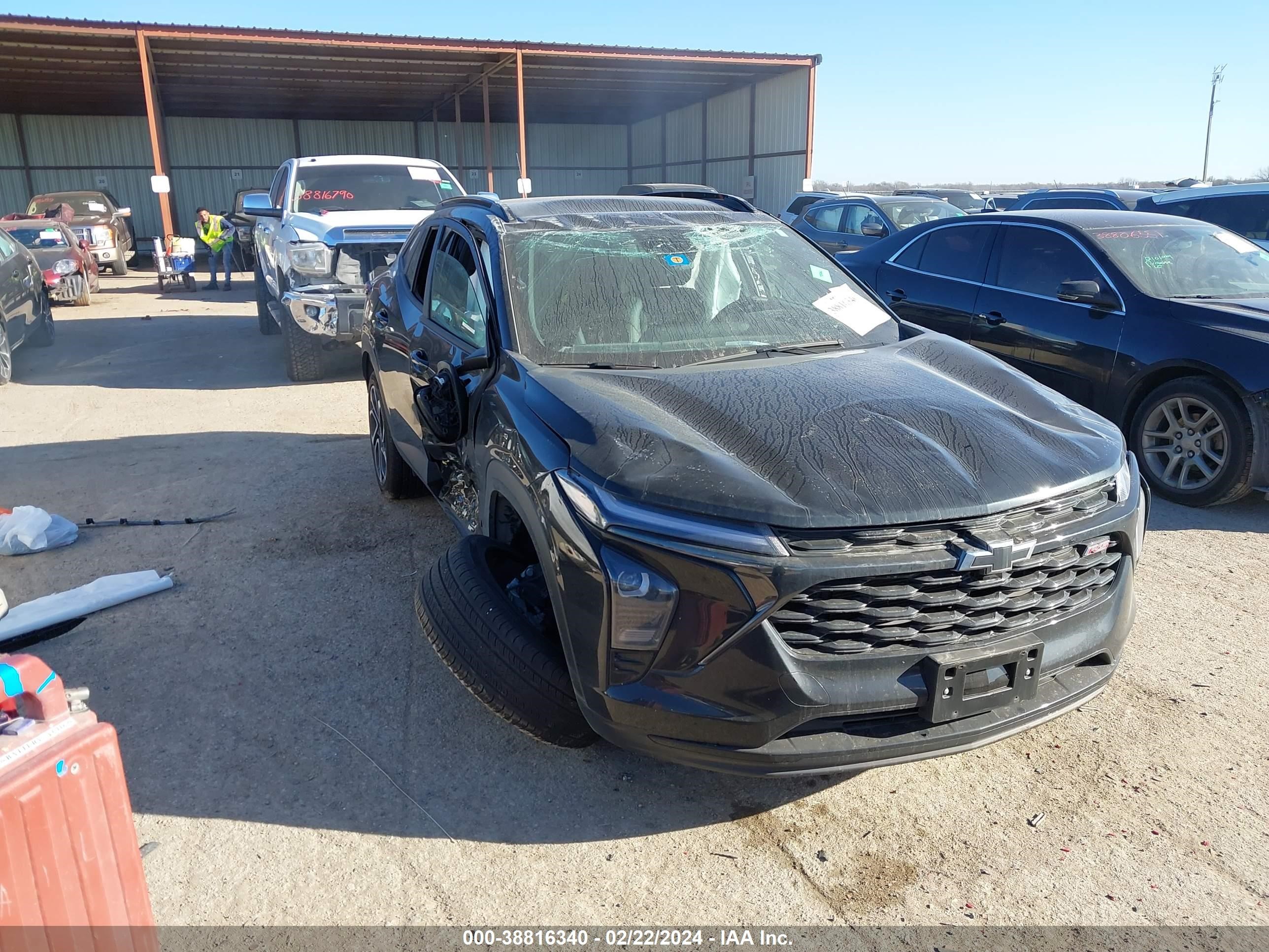 CHEVROLET TRAX 2024 kl77lje2xrc028466