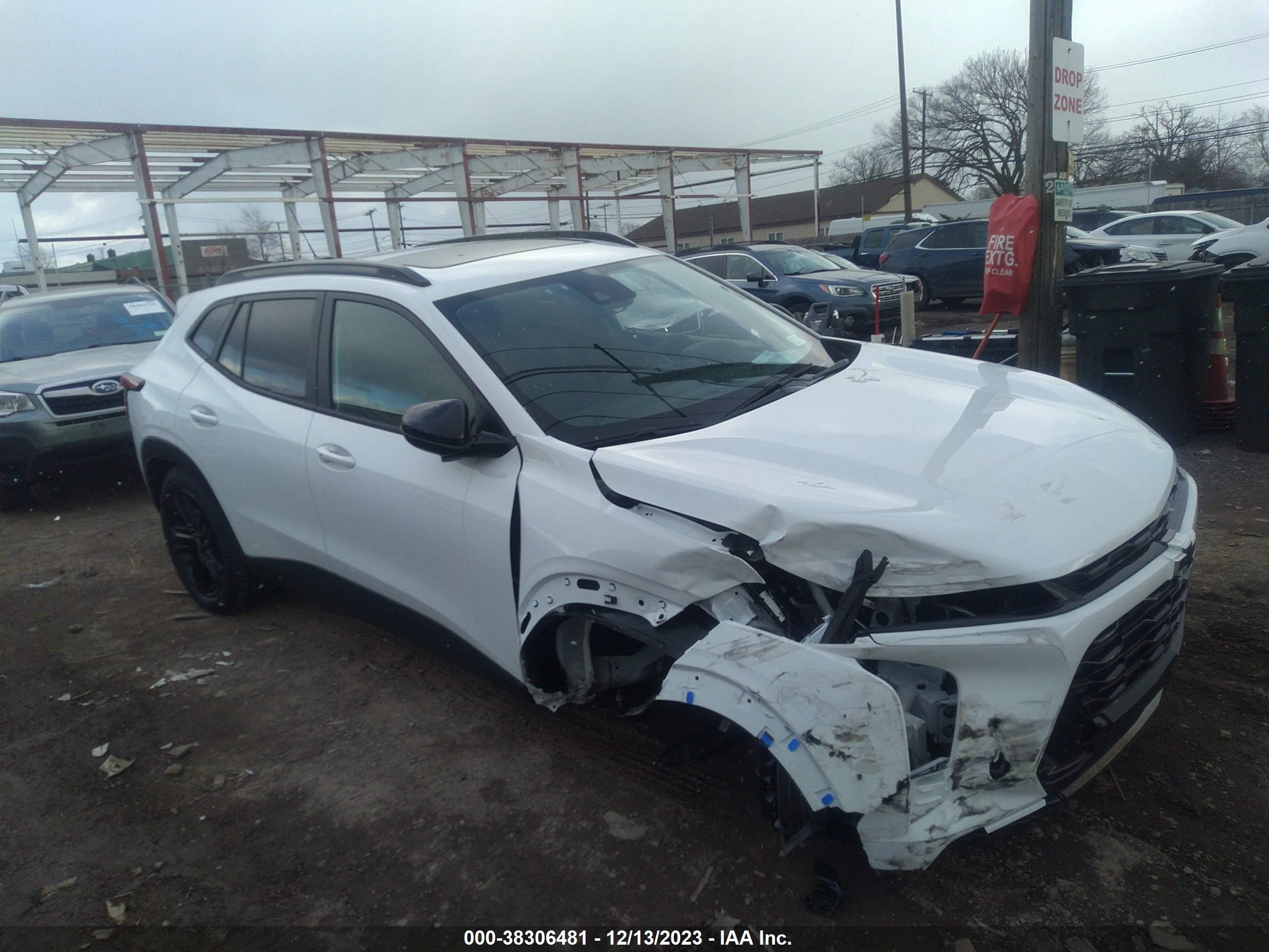 CHEVROLET TRAX 2024 kl77lke27rc034635