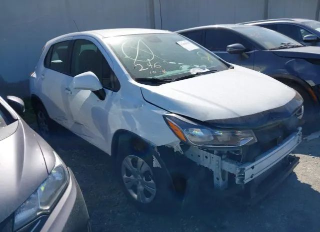 CHEVROLET TRAX 2018 kl7cjksb4jb643281