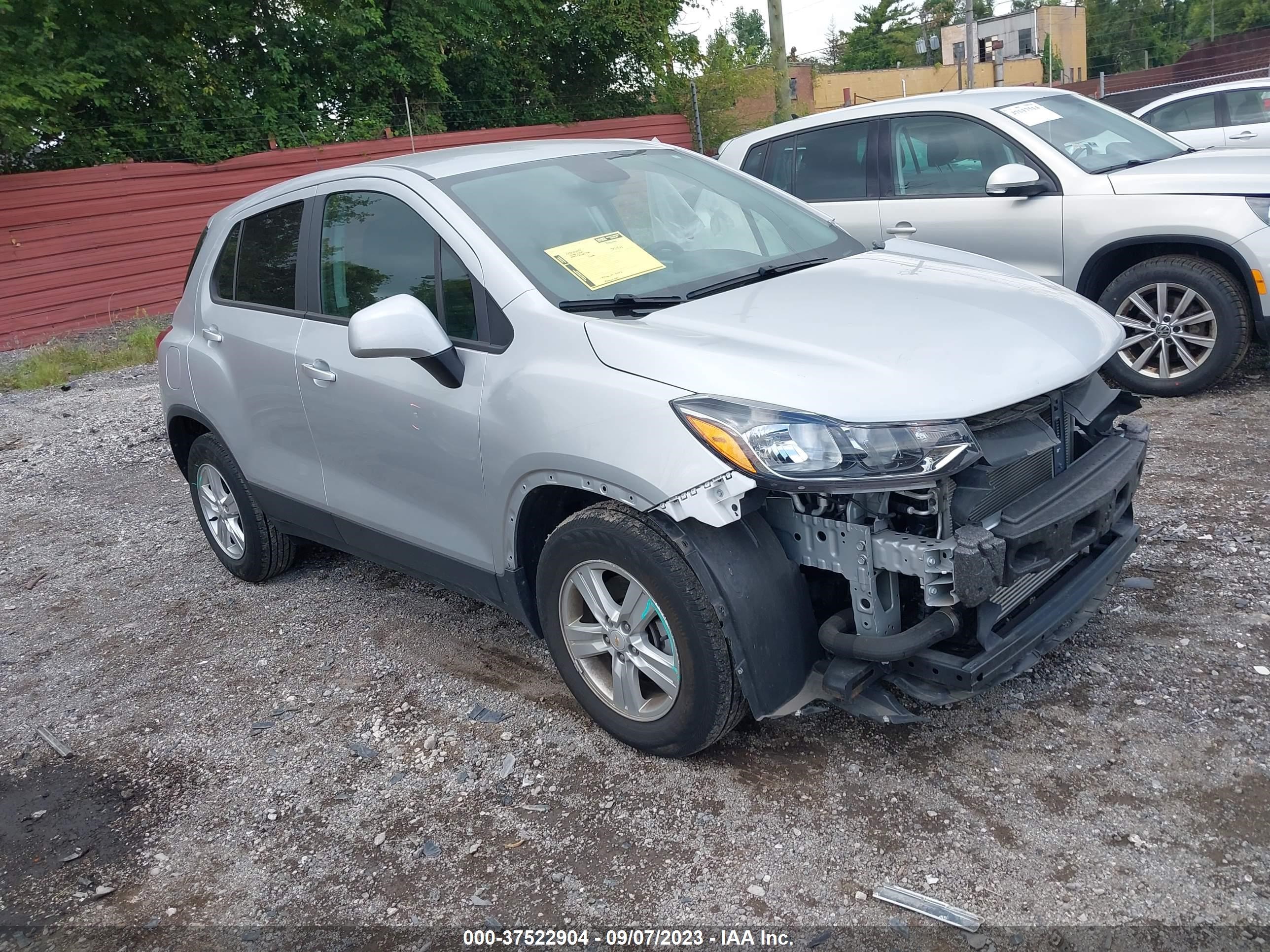 CHEVROLET TRAX 2021 kl7cjksb8mb301790