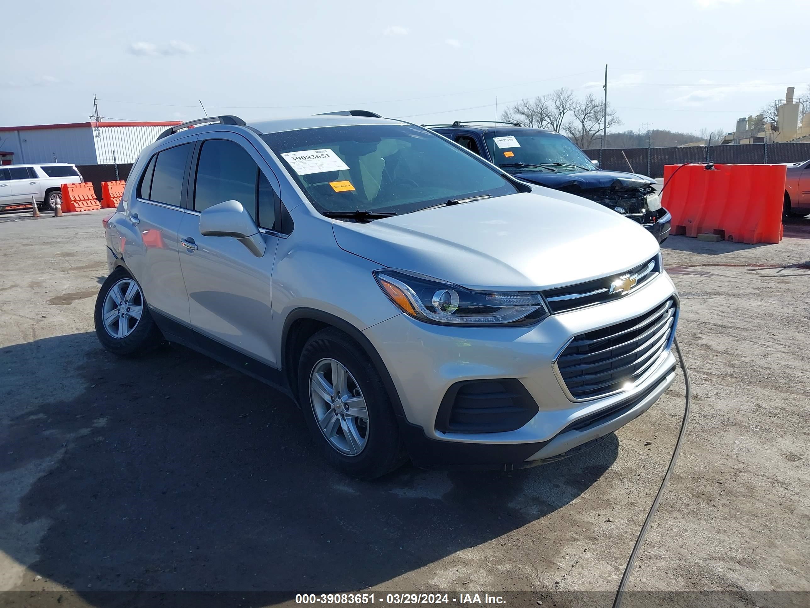 CHEVROLET TRAX 2019 kl7cjlsb0kb915557