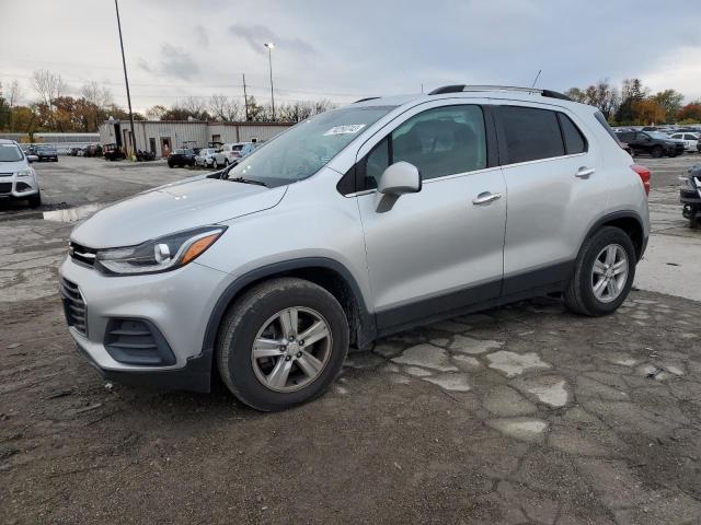 CHEVROLET TRAX 2018 kl7cjlsb1jb704902