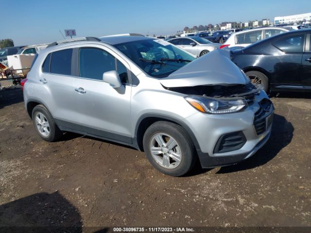 CHEVROLET TRAX 2018 kl7cjlsb2jb631975