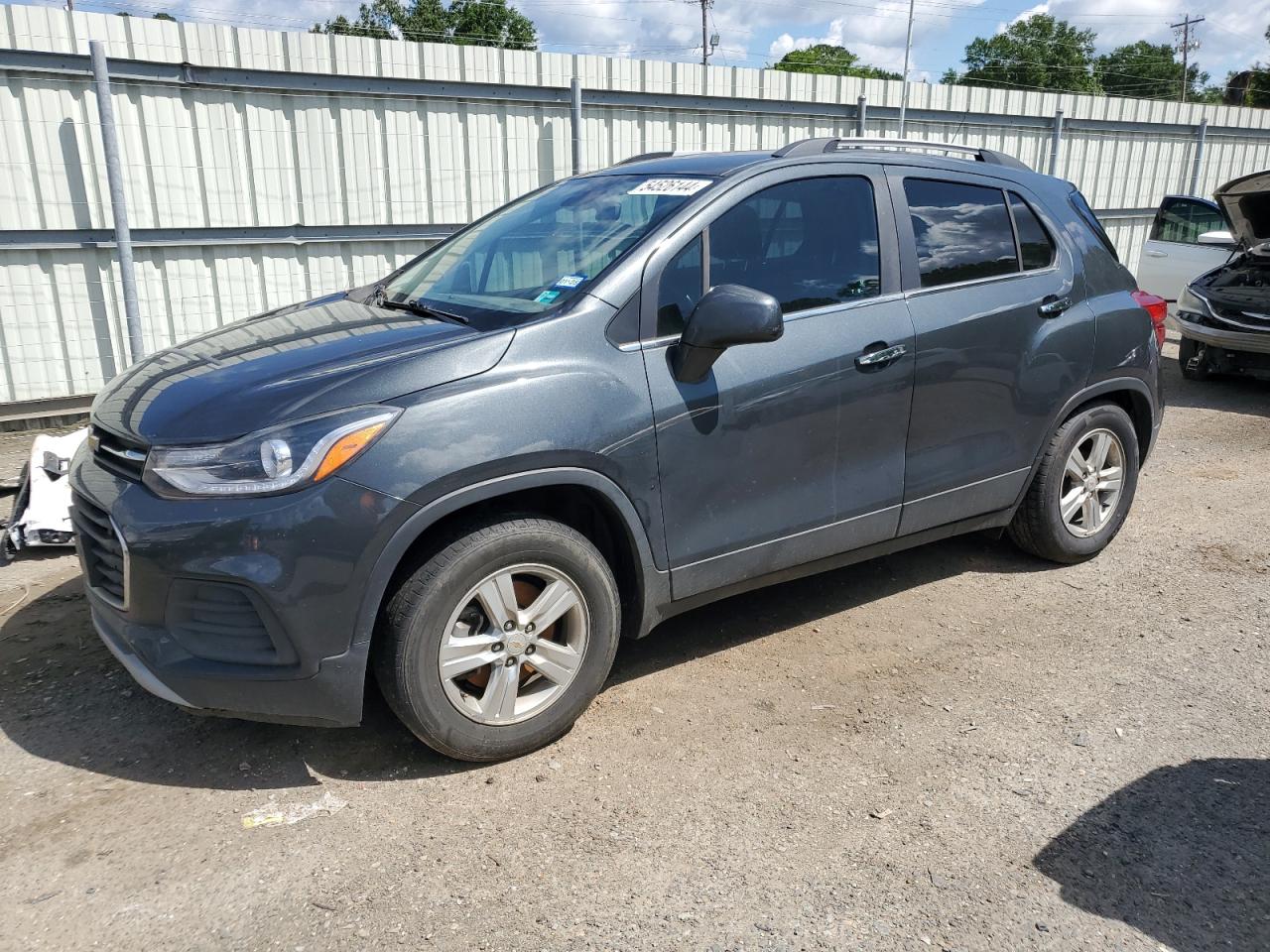 CHEVROLET TRAX 2018 kl7cjlsb2jb678441