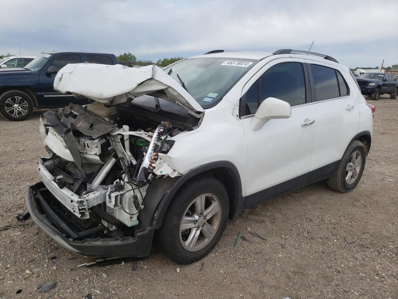 CHEVROLET TRAX 2019 kl7cjlsb3kb873823