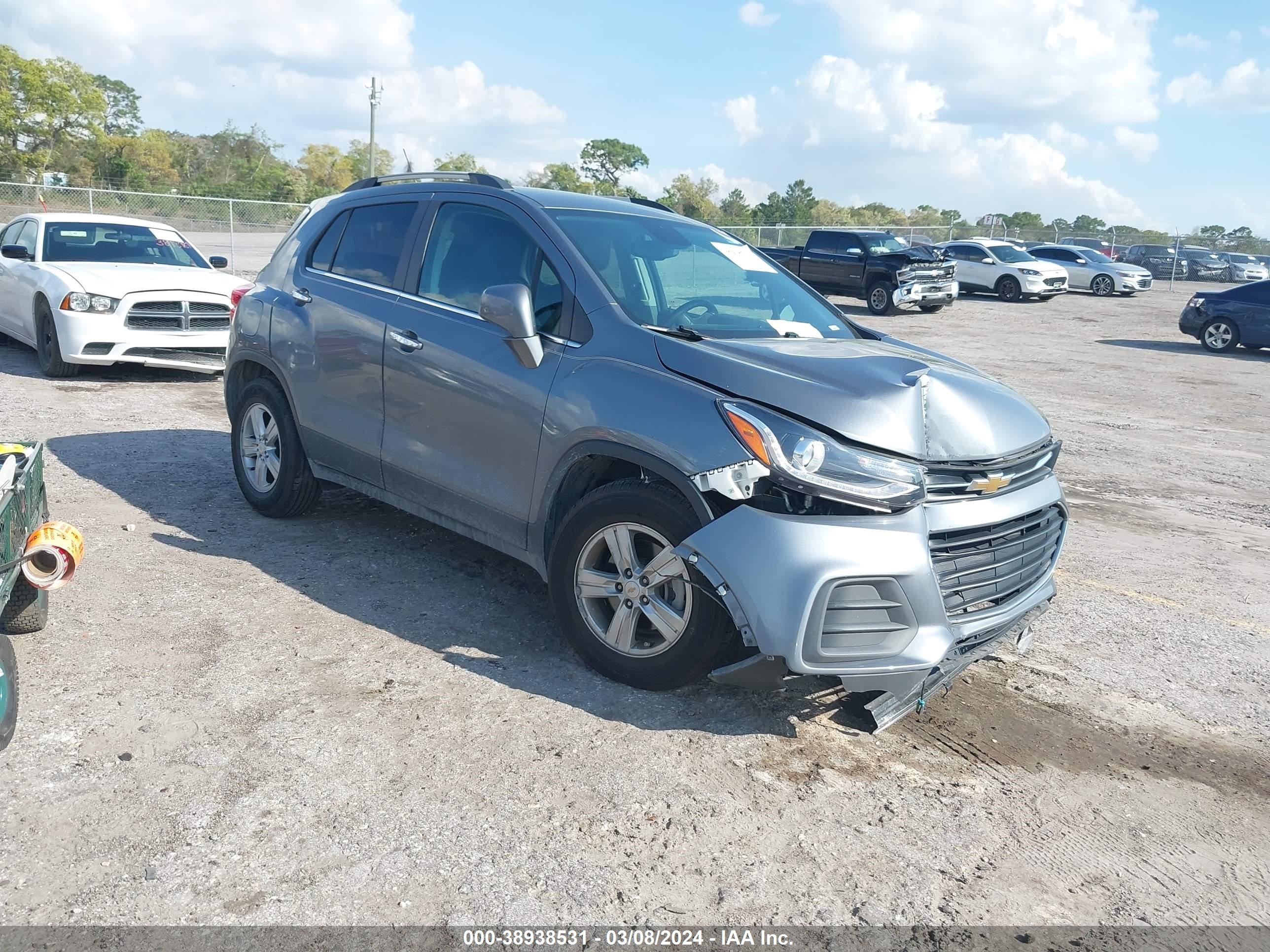 CHEVROLET TRAX 2019 kl7cjlsb3kb930120