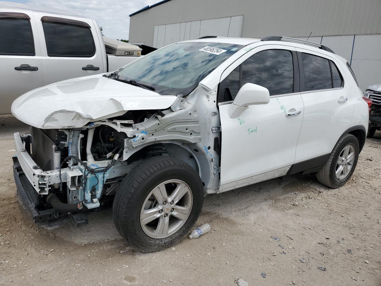 CHEVROLET TRAX 2019 kl7cjlsb5kb790717