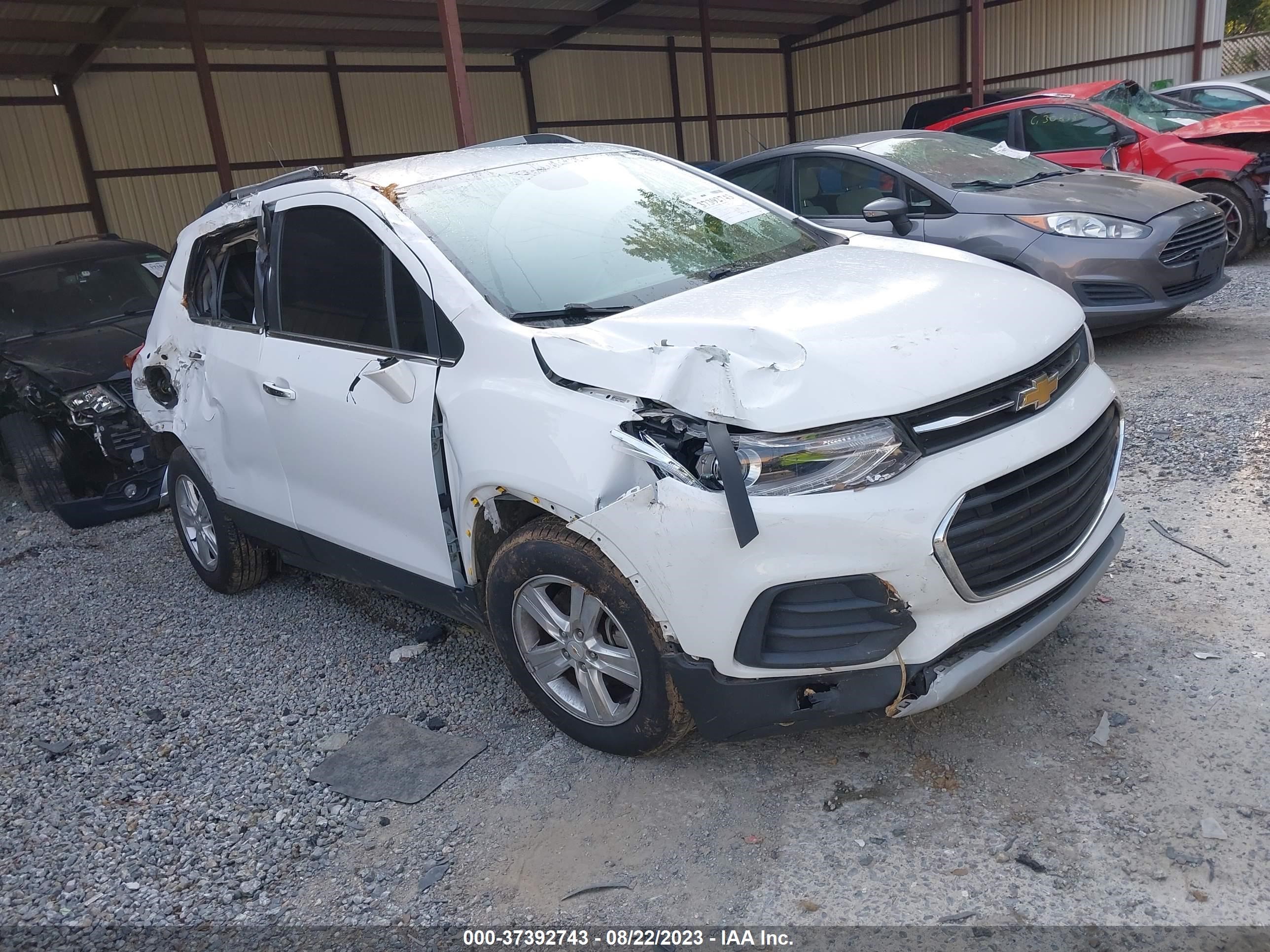 CHEVROLET TRAX 2017 kl7cjlsb8hb190573