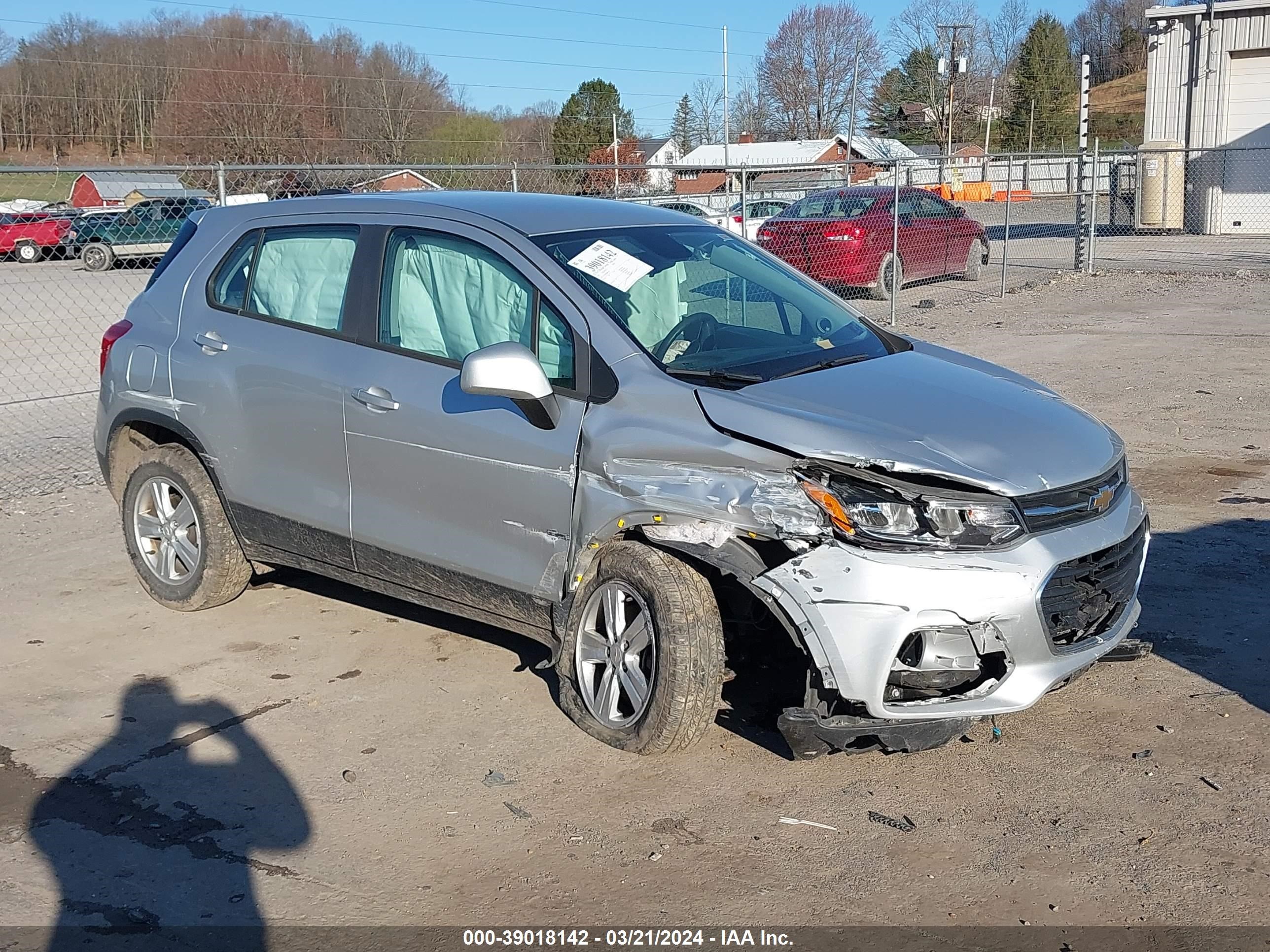 CHEVROLET TRAX 2017 kl7cjnsb0hb071637