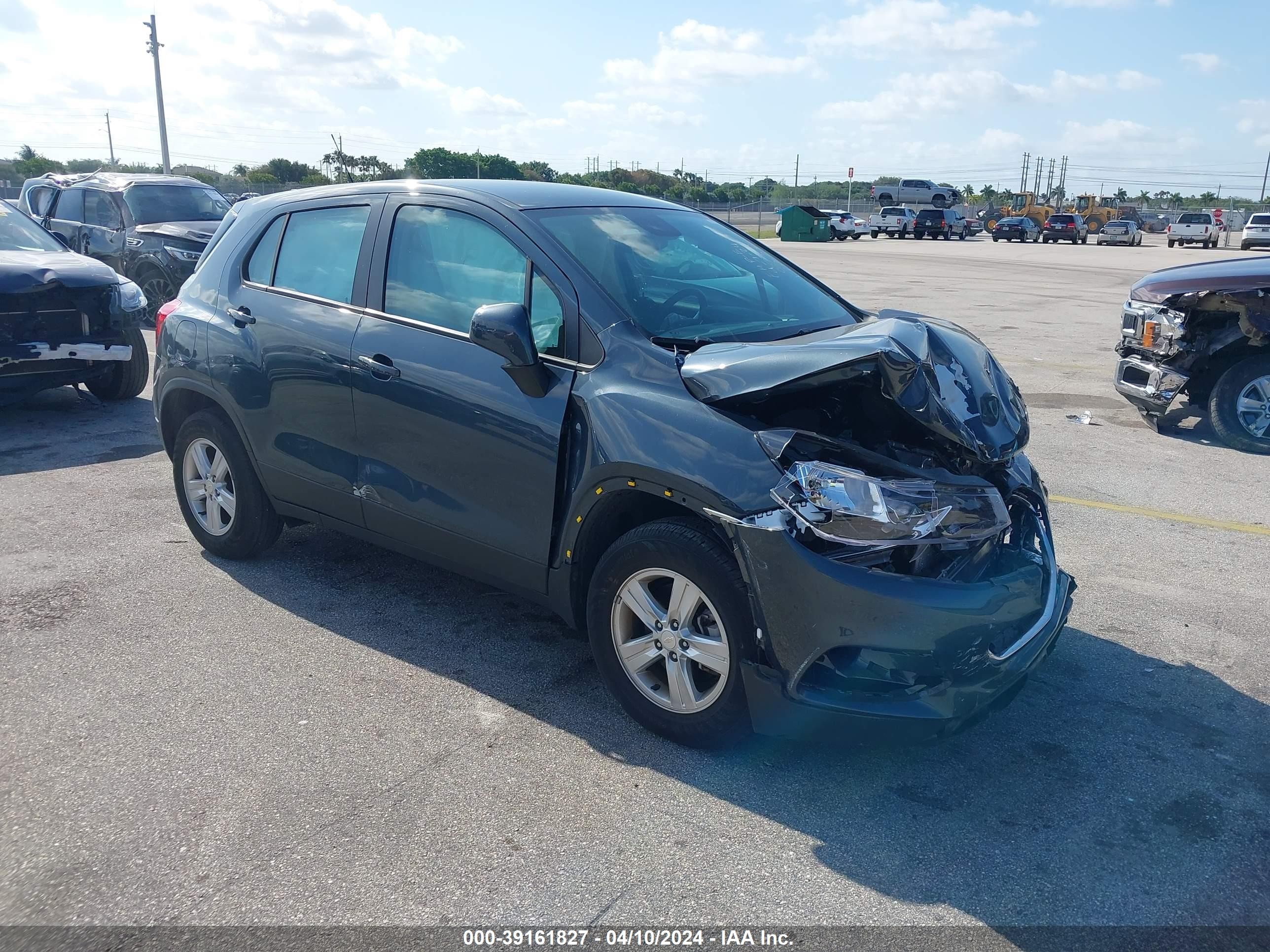 CHEVROLET TRAX 2021 kl7cjnsm3mb375606